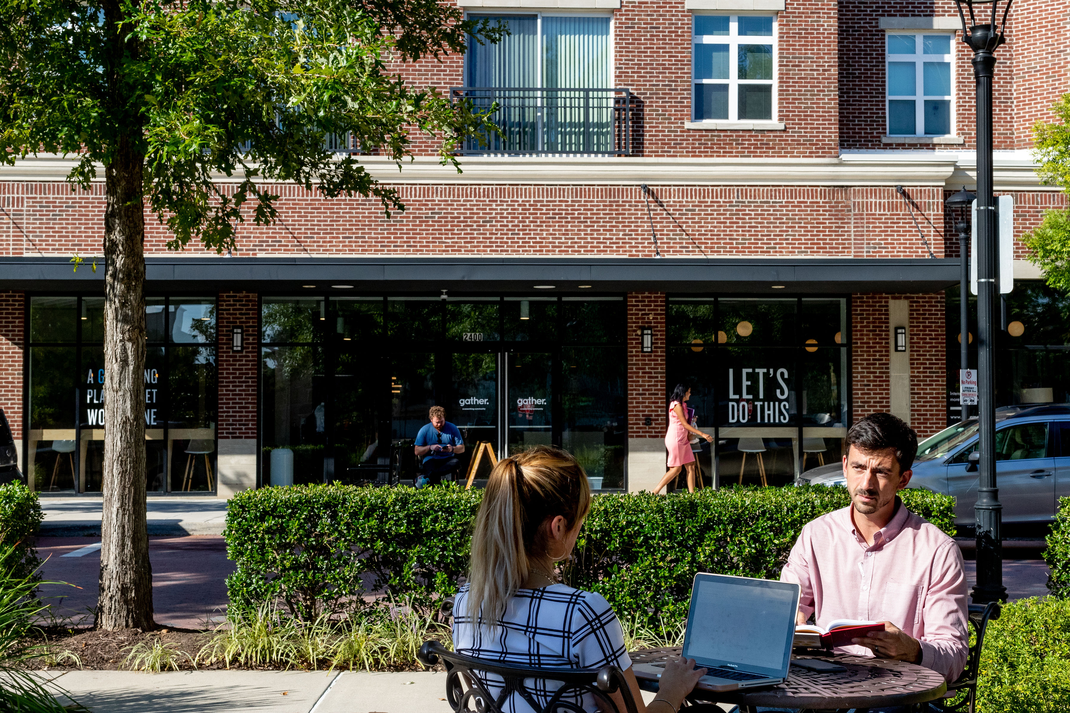 Gather-Short-Pump_outdoor-seating